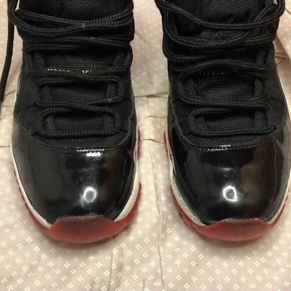 Air Jordan 11 Bred – Size 10.5 - Picture 3 of 8